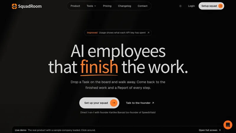 SquadRoom · Landing page · Dark · Minimal · Dense screenshot